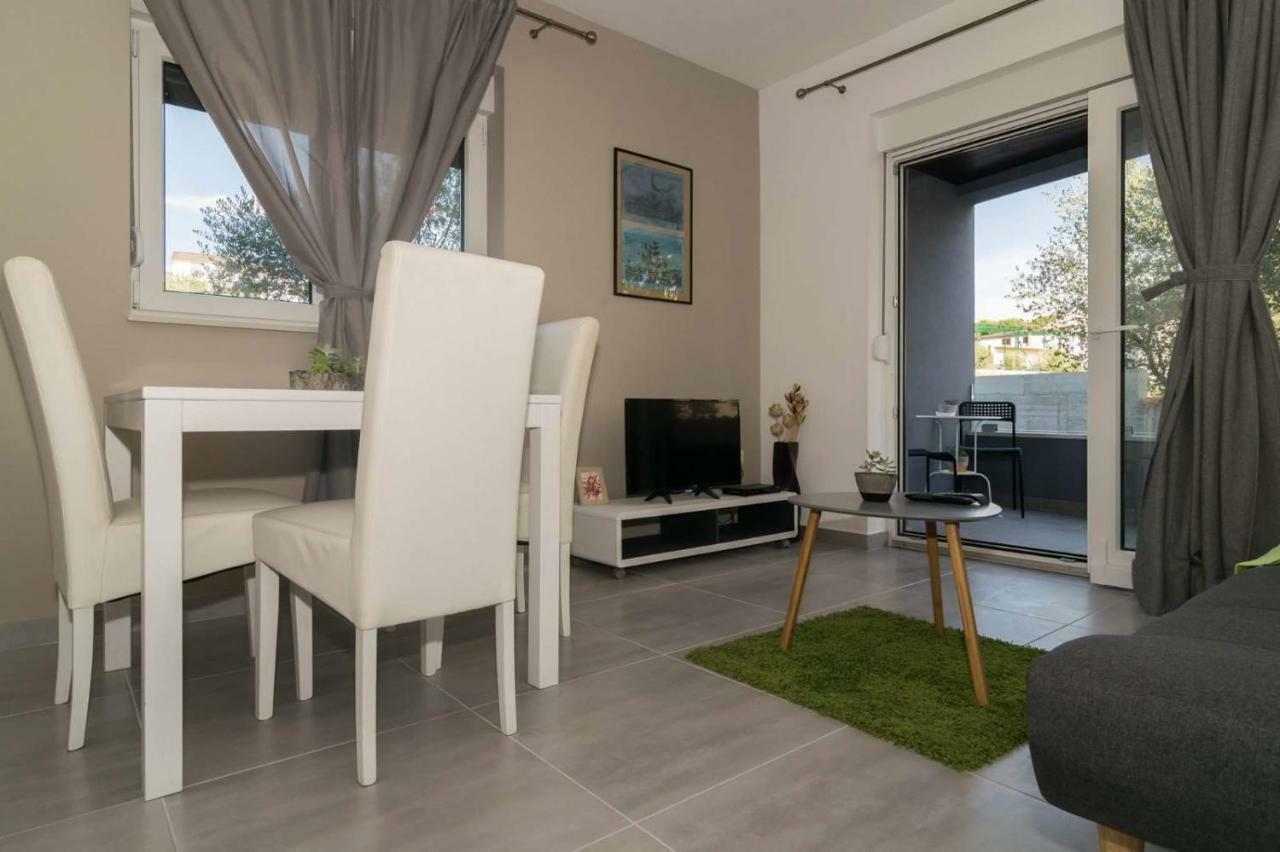 Apartmani Marinovic Zadar Buitenkant foto